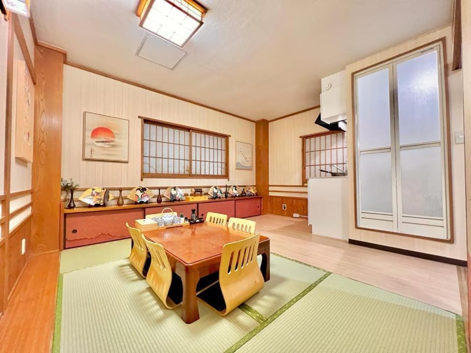 上野公园日式民宿 Bed and Breakfast in Chiba Prefecture