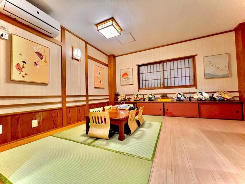上野公园日式民宿 Bed and Breakfast in Chiba Prefecture