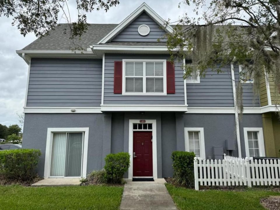 4 Bedroom 3 Bathroom Villas At Seven Dwarfs 1-101 House in Kissimmee