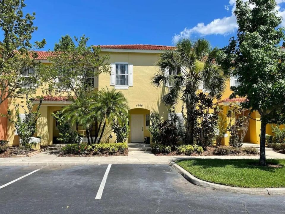 3 Bedroom 3 Bathroom Terra Verde 4766 House in Kissimmee