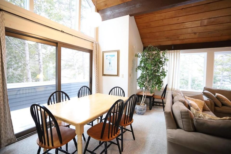 Sunnyside 6 in Condo Waterville Valley House in Waterville Valley