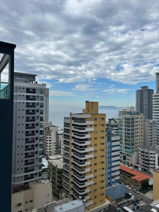 Flat 1609 Infinity Tower Apartment in Porto Belo