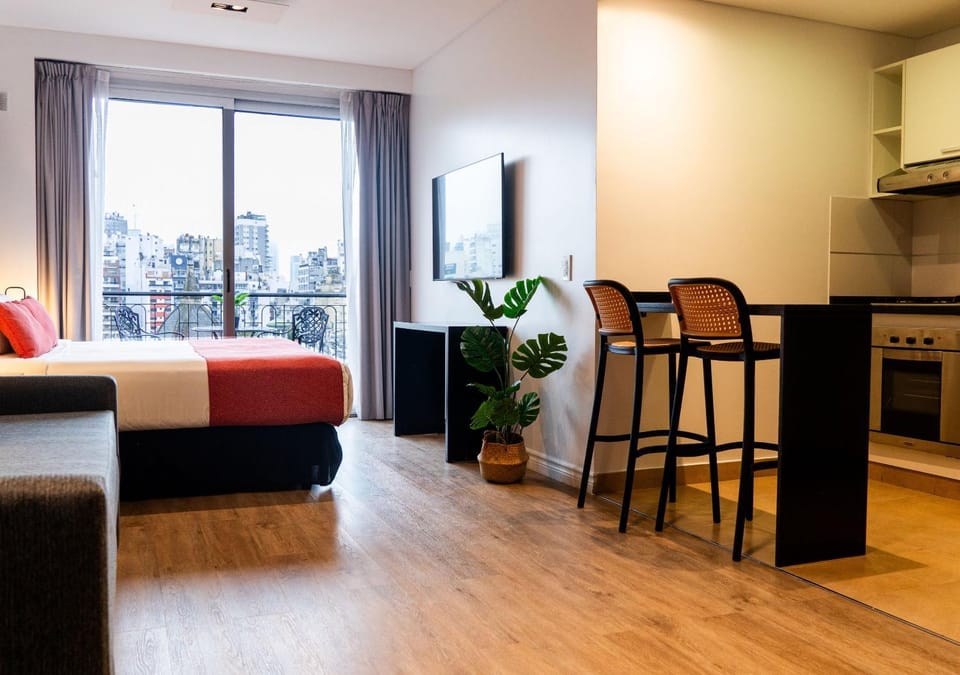 Kitchen or kitchenette, Bedroom