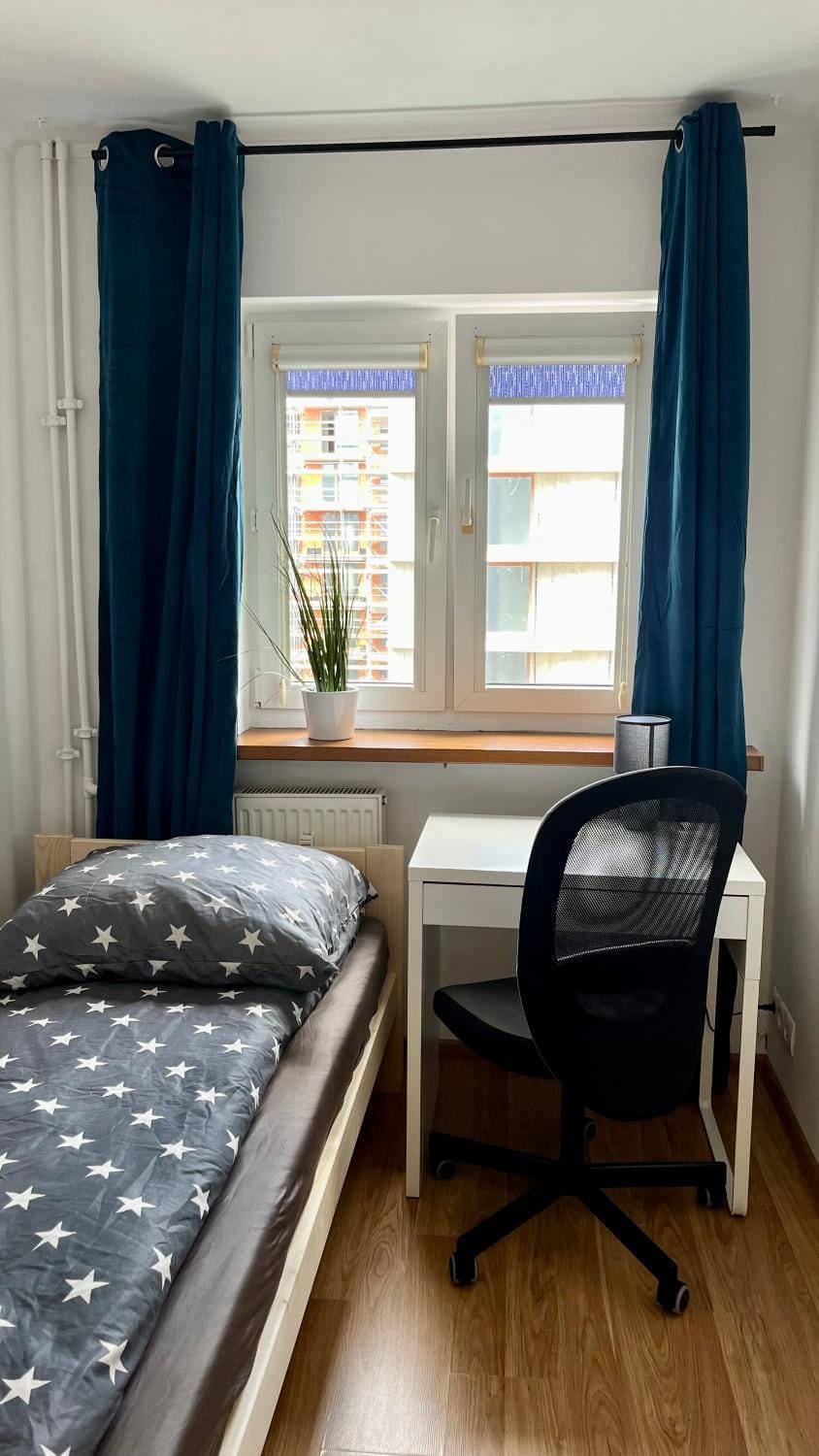 Bed, Photo of the whole room