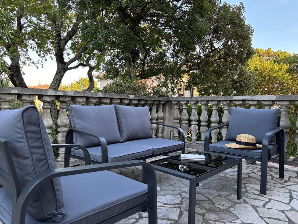 Balcony/Terrace, Seating area