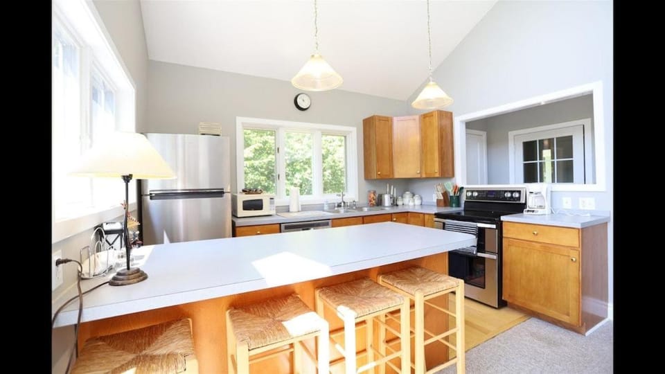 Weetamoo Trail 50 Estates Relax in the White Mountains House in Campton