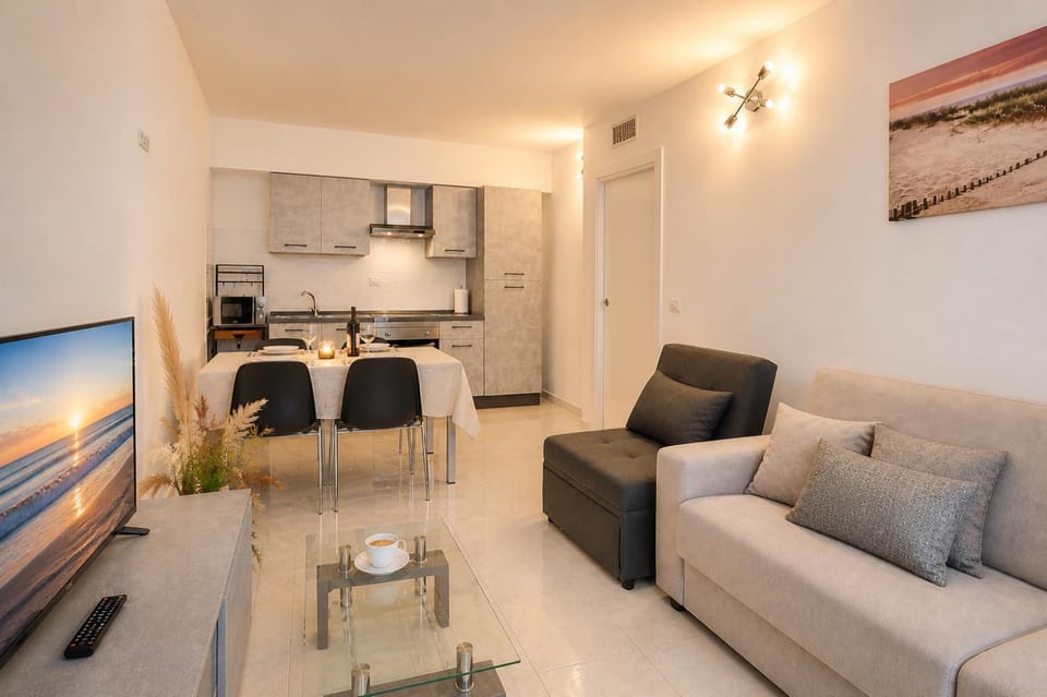 Communal lounge/ TV room, Lounge or bar