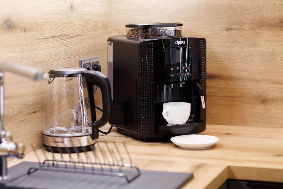 Coffee/tea facilities, Kitchen or kitchenette, Decorative detail