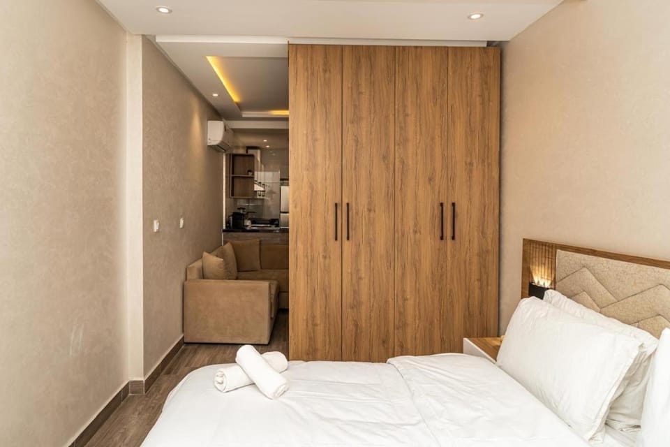 Cozy Studio Haut Standing Vue sur Mer et Marina - A 200 m du port de Tanger - 1 chambre double Apartment in Tangier
