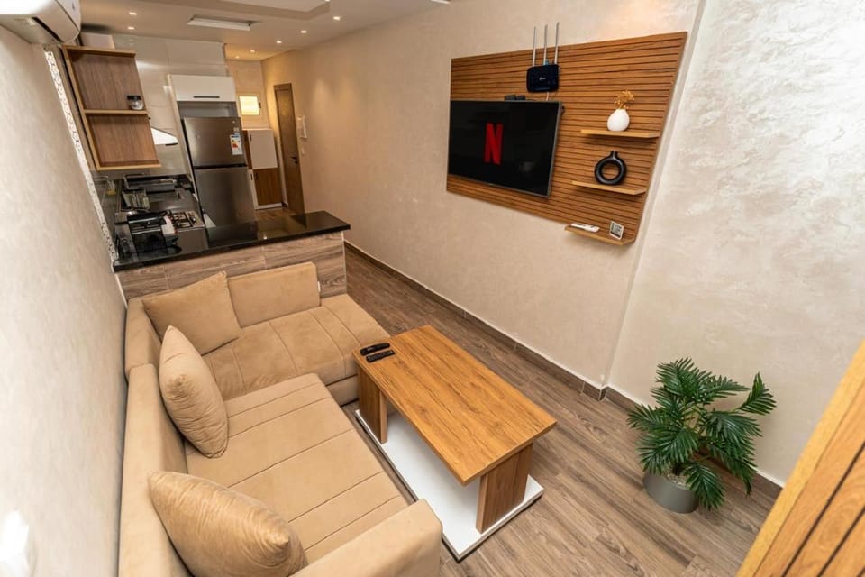Cozy Studio Haut Standing Vue sur Mer et Marina - A 200 m du port de Tanger - 1 chambre double Apartment in Tangier