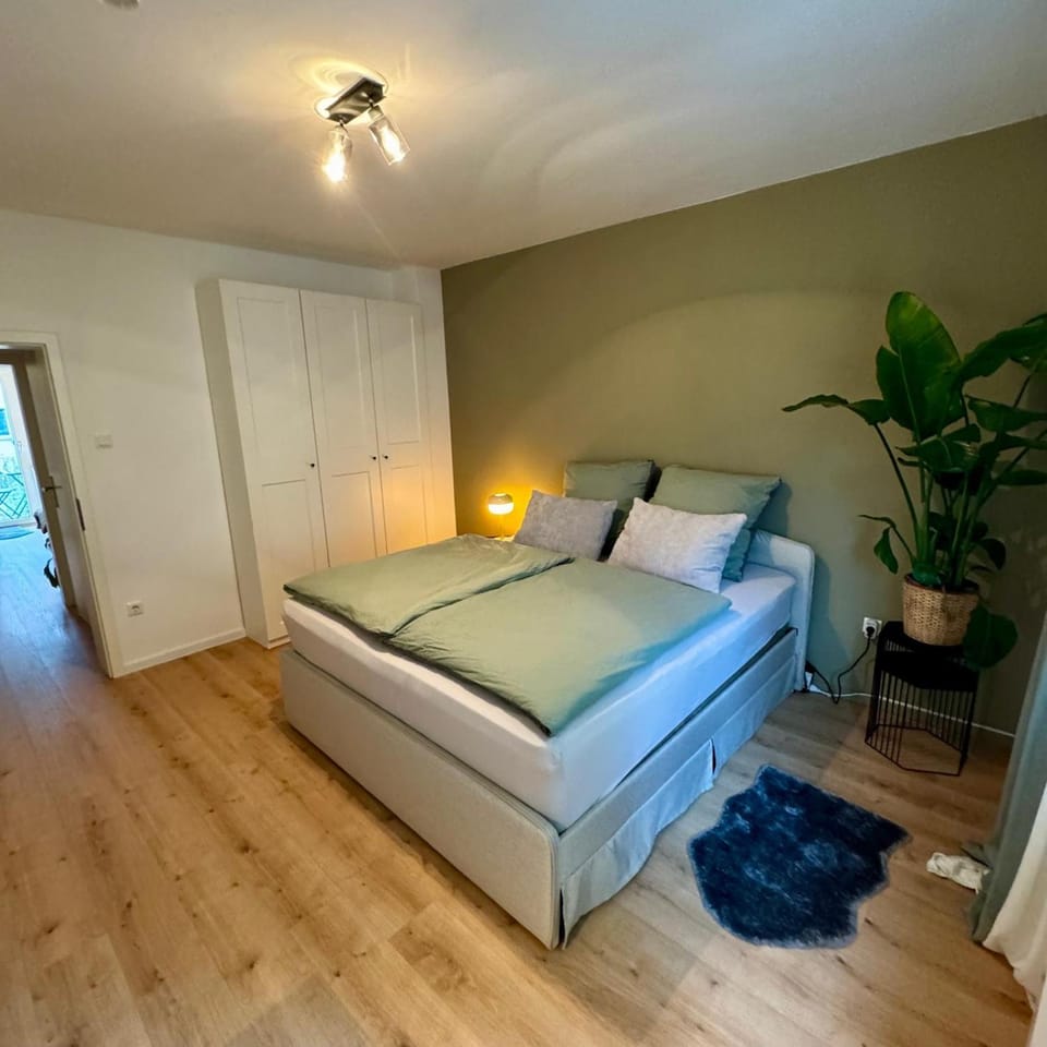 Bed, Photo of the whole room, Bedroom, wardrobe