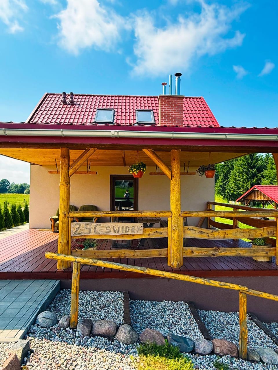 Property building, Day, Balcony/Terrace