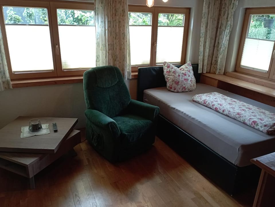 Living room, Bedroom