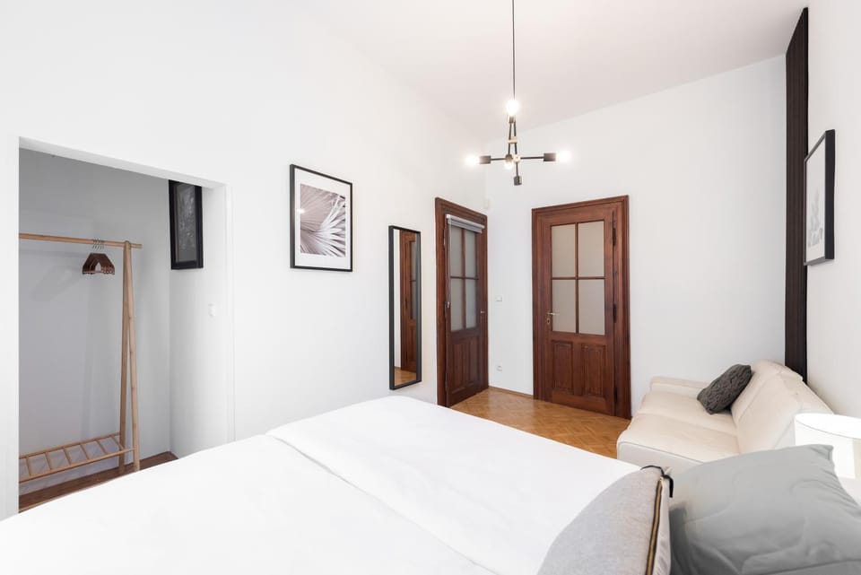 Bed, Photo of the whole room, Bedroom, wardrobe