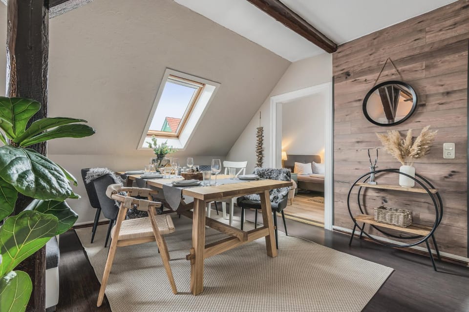 Living room, Dining area, Food, Lunch, Dinner