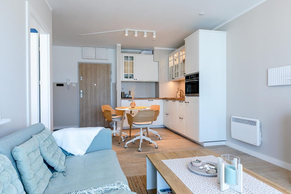 Kitchen or kitchenette, Living room, Dining area