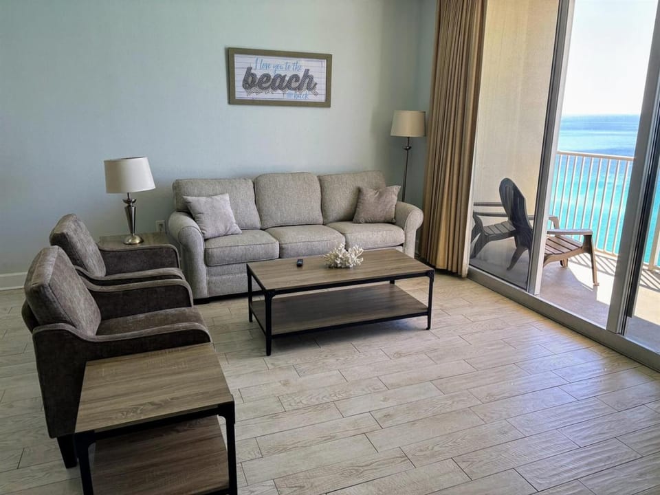 Master on the Gulf! Unit 1612 Apartment in Panama City Beach