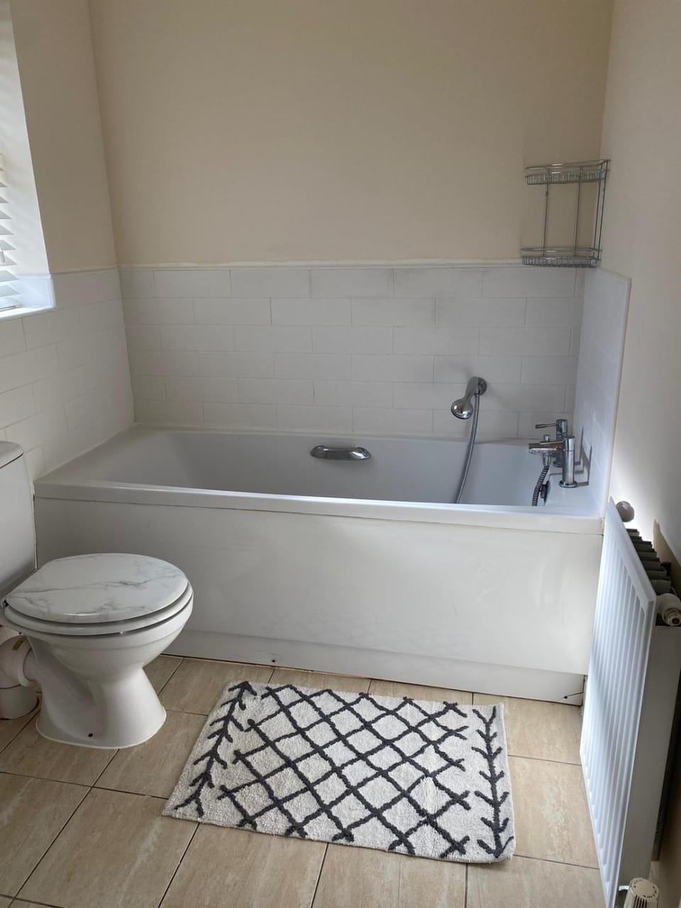 Radiant Guest House Bed and Breakfast in Sittingbourne