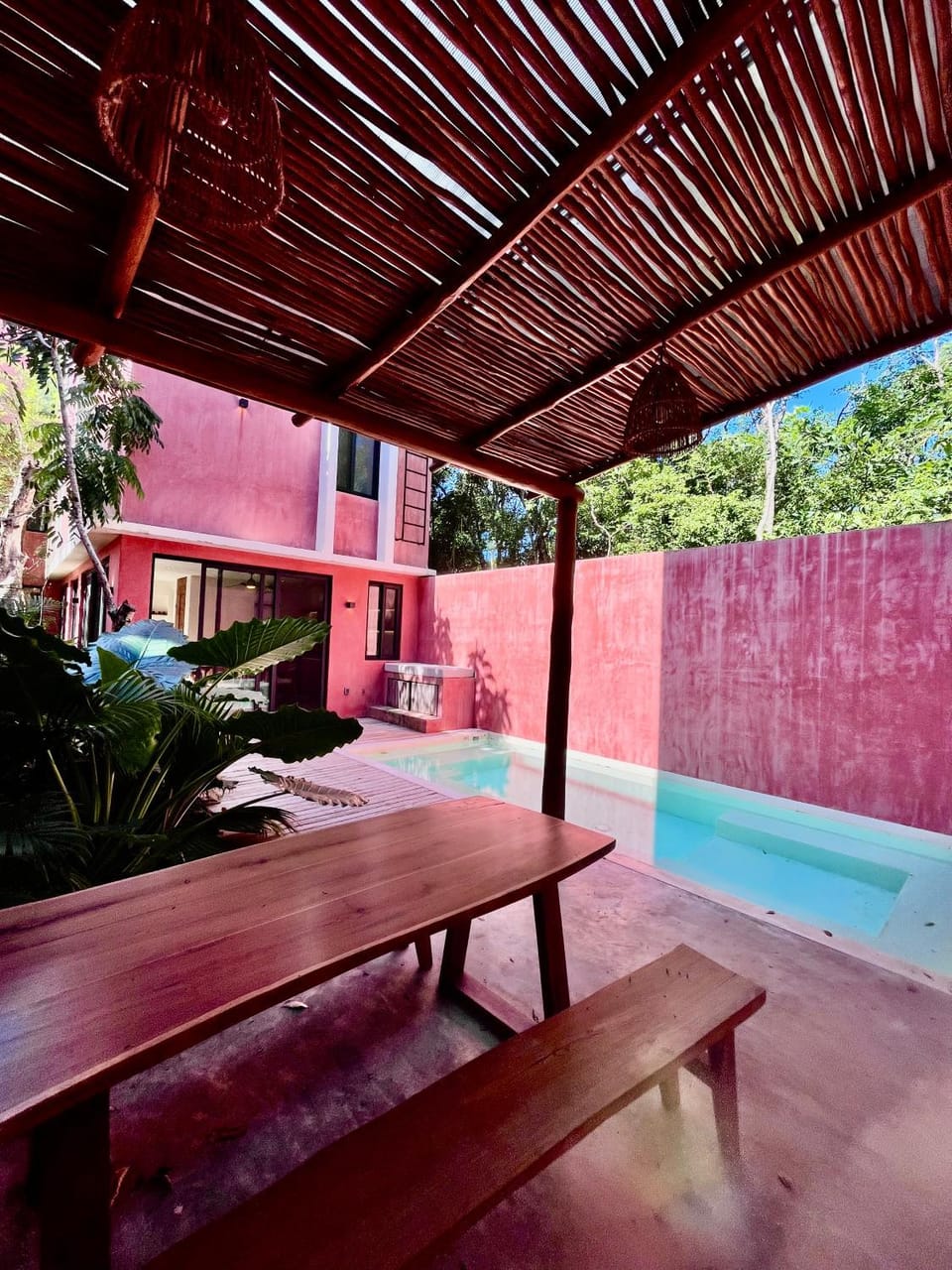 Swimming pool