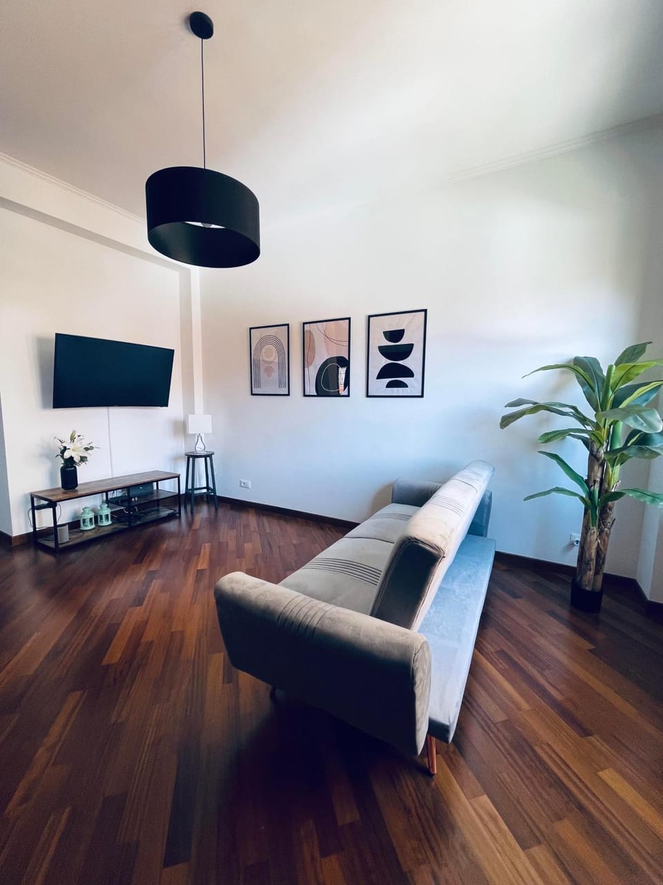 Communal lounge/ TV room, TV and multimedia, Living room, internet