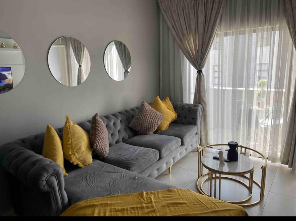 Dubai 8 Apartment in Gauteng