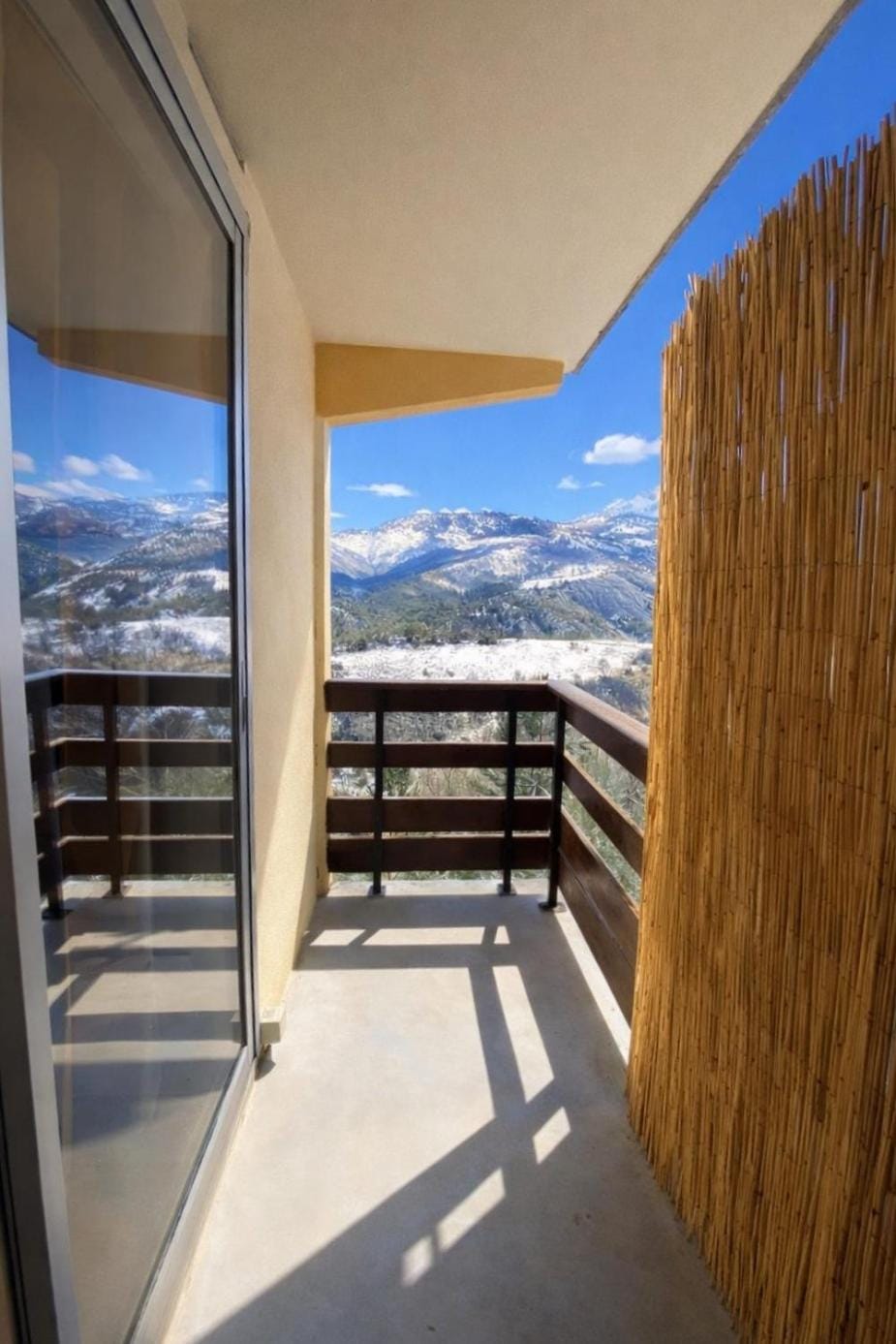 Natural landscape, Balcony/Terrace, Mountain view
