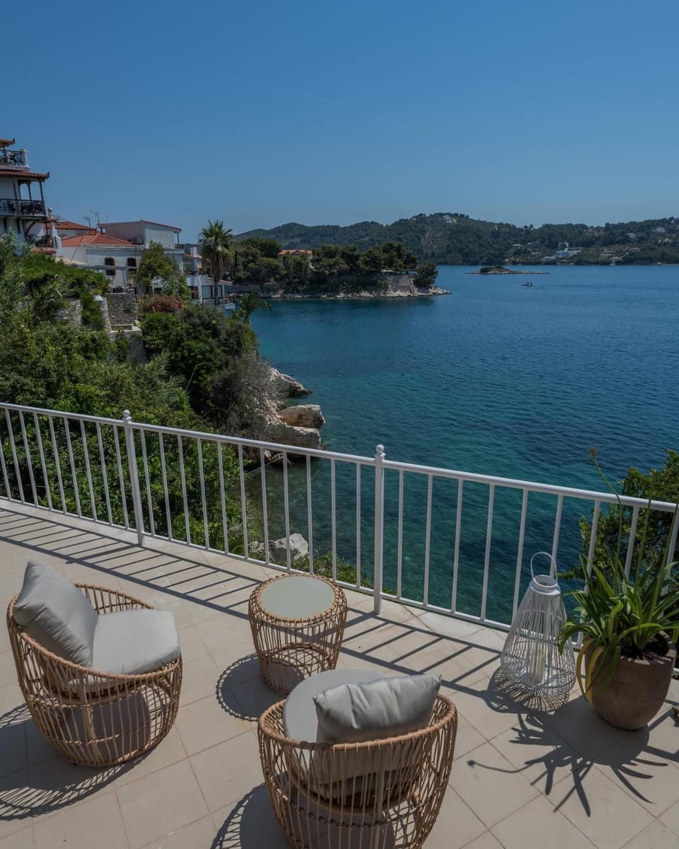 Para Thin Alos Skiathos Apartment in Skiathos