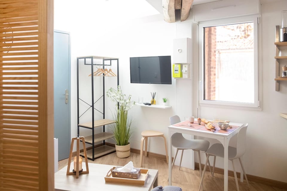 TV and multimedia, Kitchen or kitchenette