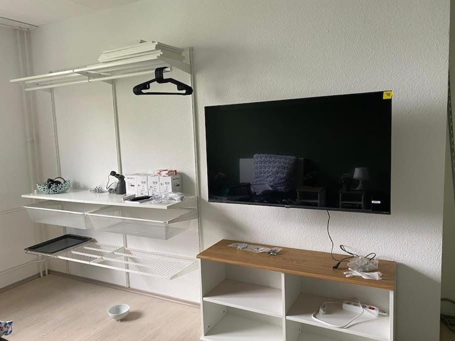 TV and multimedia, wardrobe