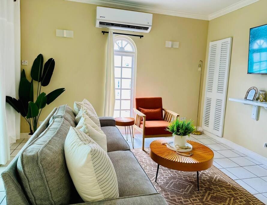 Falcon IslandView - Airport Pickup Available - 24Security Apartment in Montego Bay
