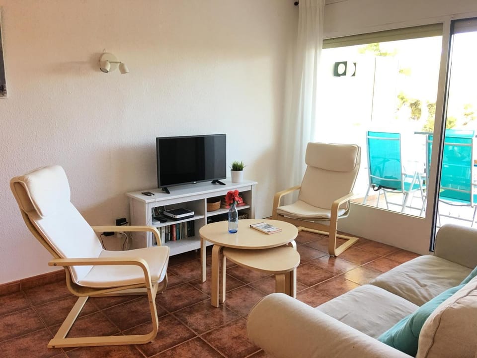 Apartamento La Mediterránea a 100 metros de la playa - Vilanova i la Geltrú - ES-332-1 Apartment in Garraf