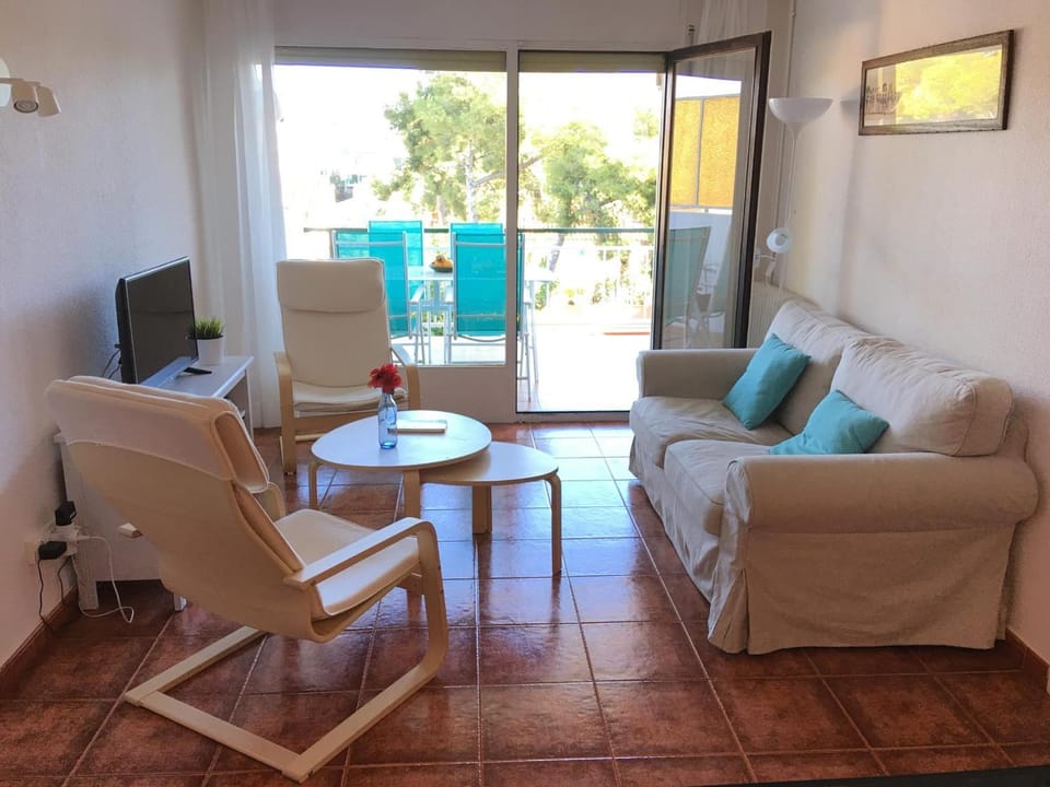 Apartamento La Mediterránea a 100 metros de la playa - Vilanova i la Geltrú - ES-332-1 Apartment in Garraf