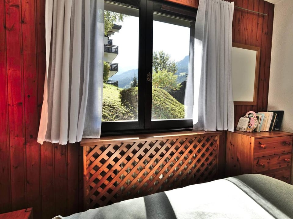 T2 rénové au Grand-Bornand avec balcon, parking et terrasse, 4 pers, proche village - FR-1-458-205 Apartment in Le Grand-Bornand