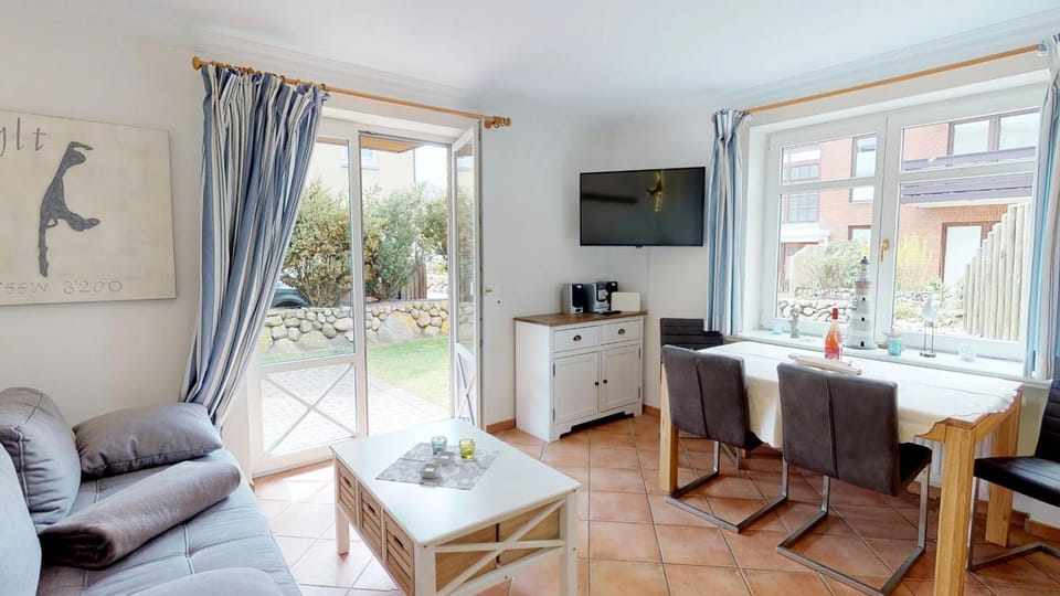 Haus Wildente App 2 Apartment in Wenningstedt-Braderup