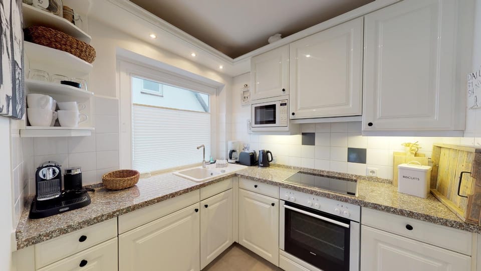 App 83 Cosy Apartment in Wenningstedt-Braderup