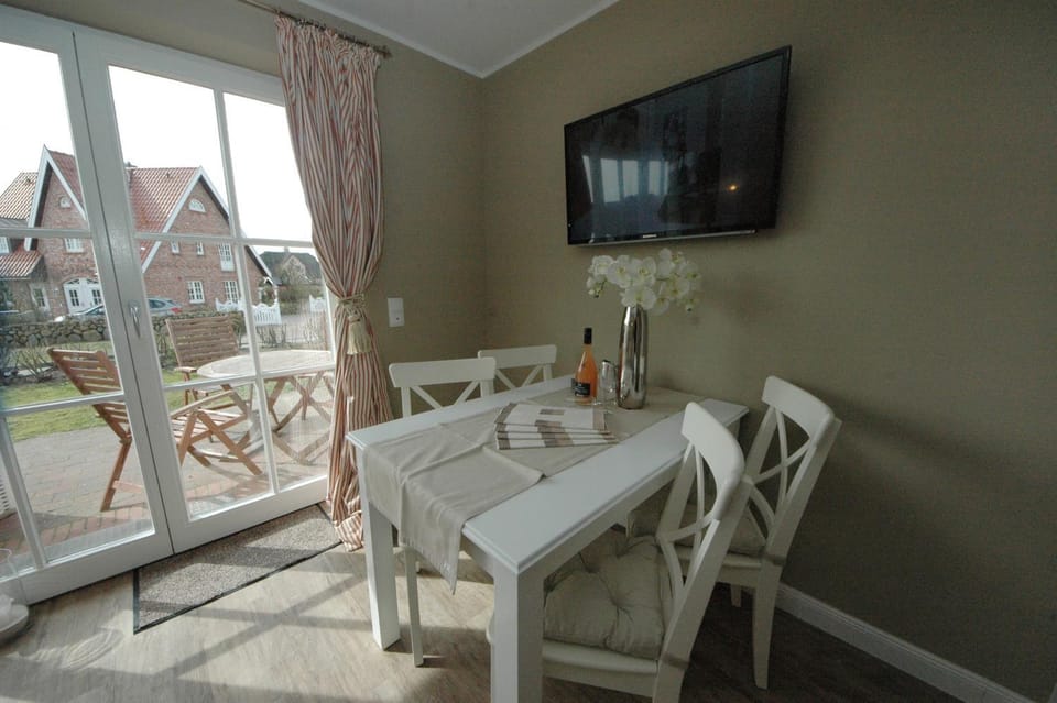 Haus Risgap App 11b 4 Apartment in Wenningstedt-Braderup