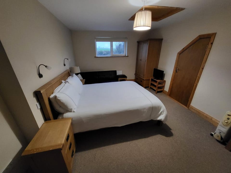 Riverside Glanworth Bed and Breakfast in Co. Tipperary, Ireland