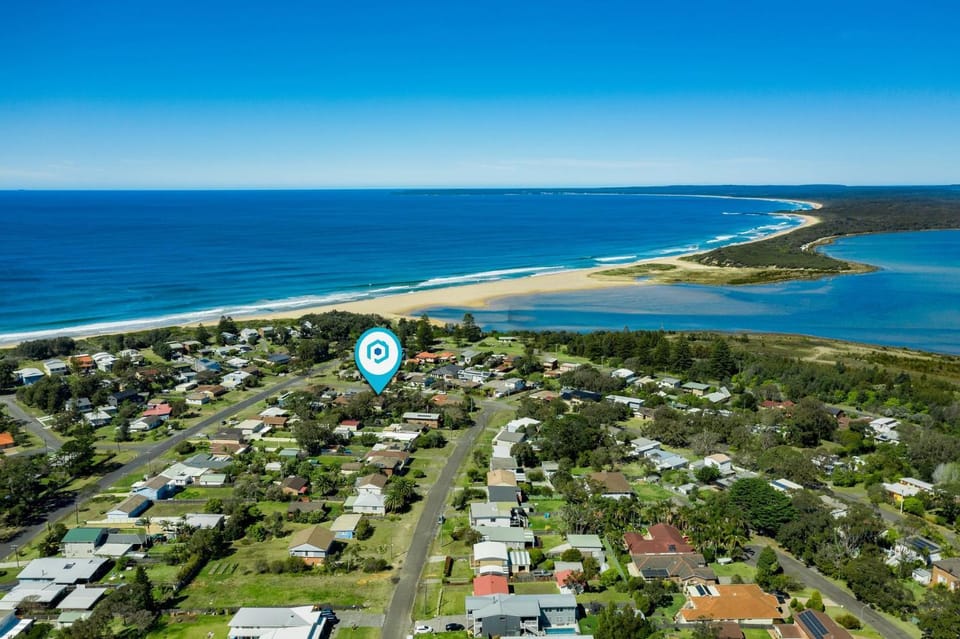 Seas the Day - Pet Friendly - Ocean Views House in Culburra Beach
