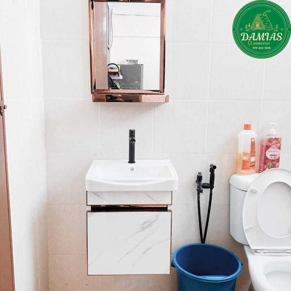 Toilet, Bathroom