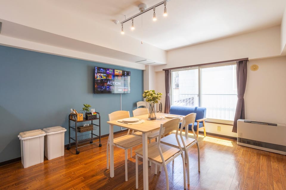 TV and multimedia, Living room, Dining area