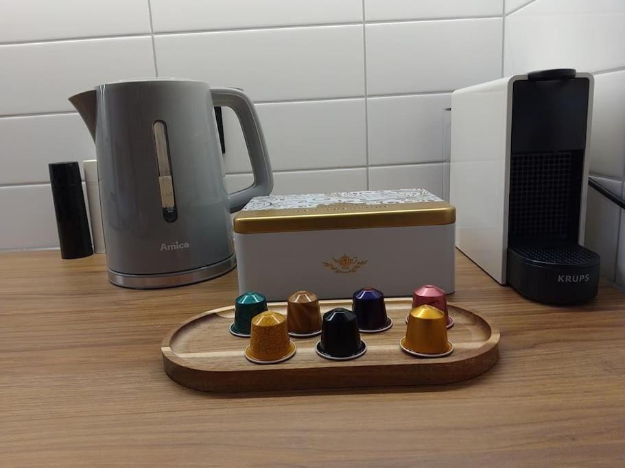 Coffee/tea facilities, Kitchen or kitchenette