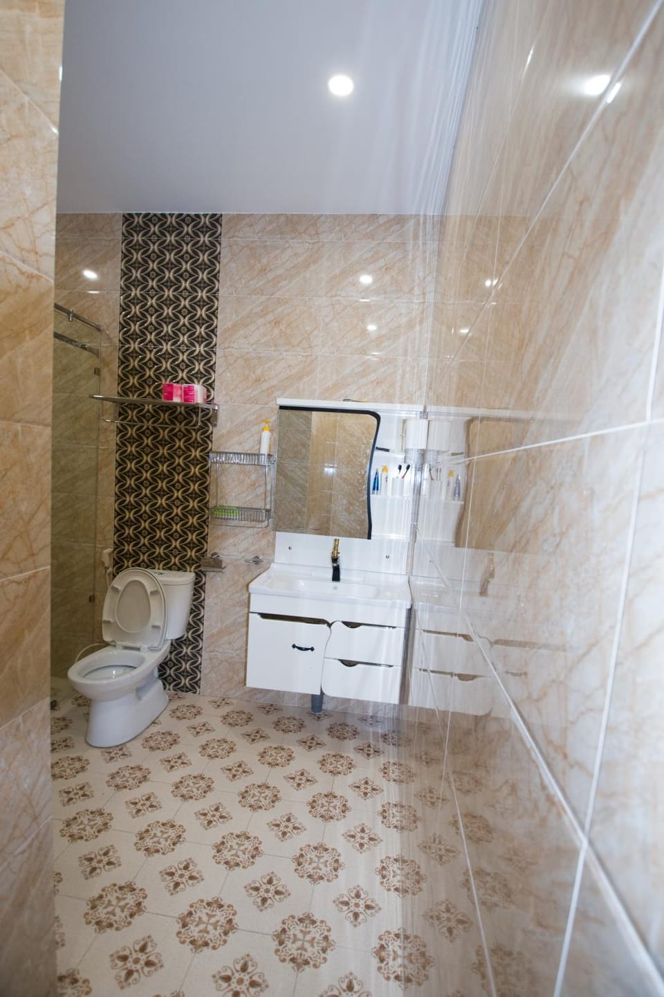 Shower, Toilet, bidet
