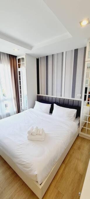 Cosy SeaView, High Floor, free Netflix Apartment in Chon Buri Changwat