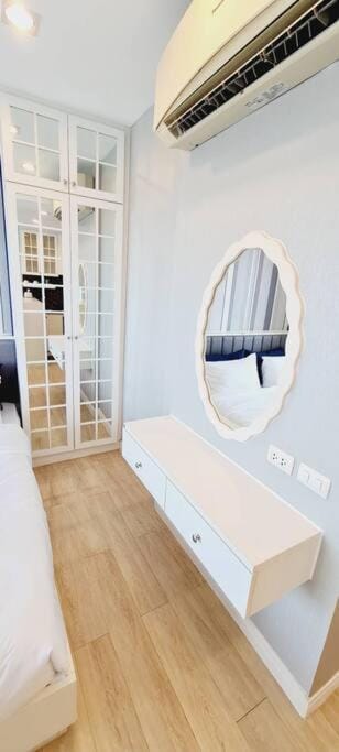 Cosy SeaView, High Floor, free Netflix Apartment in Chon Buri Changwat