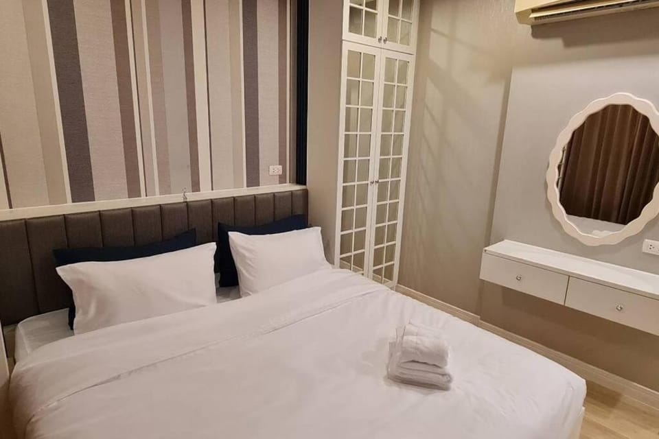 Cosy SeaView, High Floor, free Netflix Apartment in Chon Buri Changwat