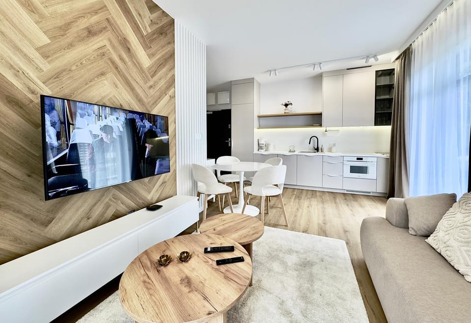 Kitchen or kitchenette, Living room