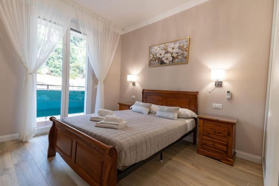 Victor Home FREE PRIVATE PARKING Apartment in Sanremo