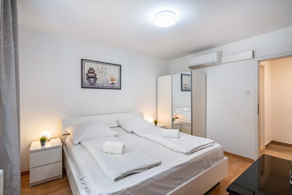 Living room, Bedroom