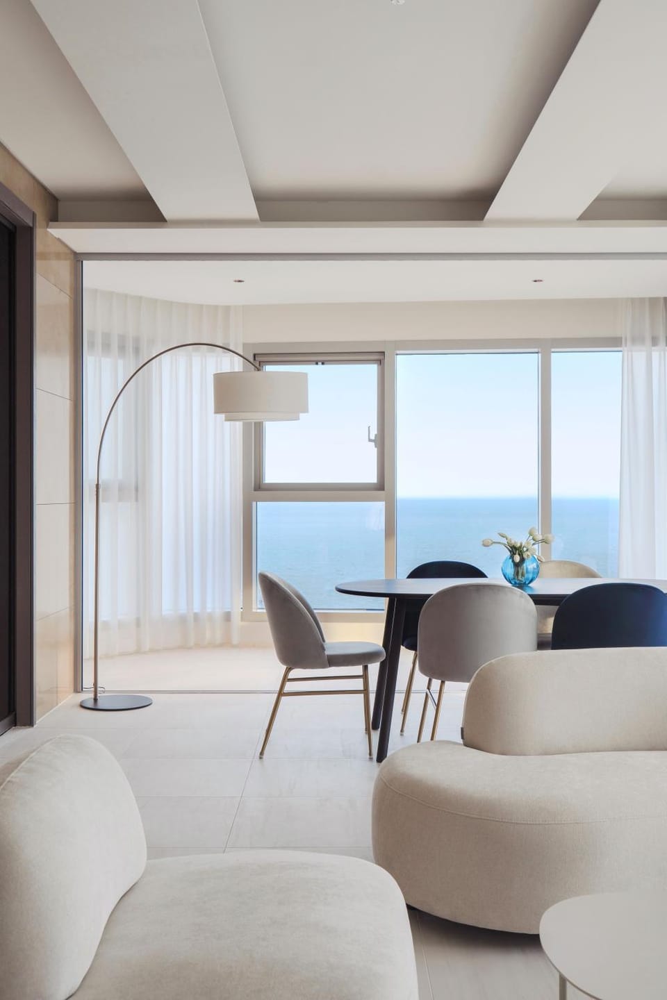 Living room, Beach