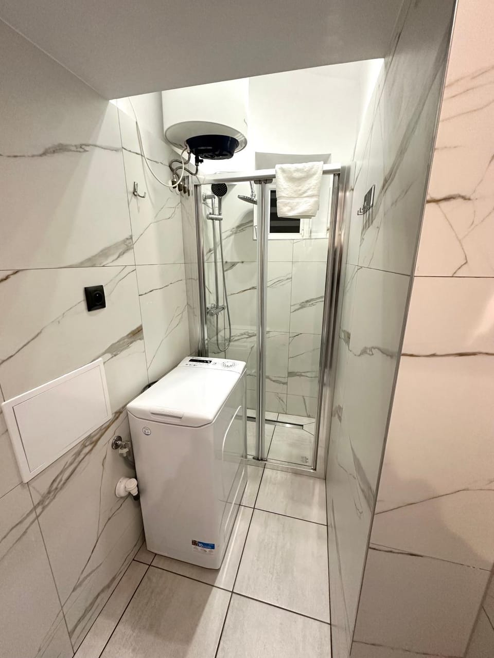 Shower, Bathroom